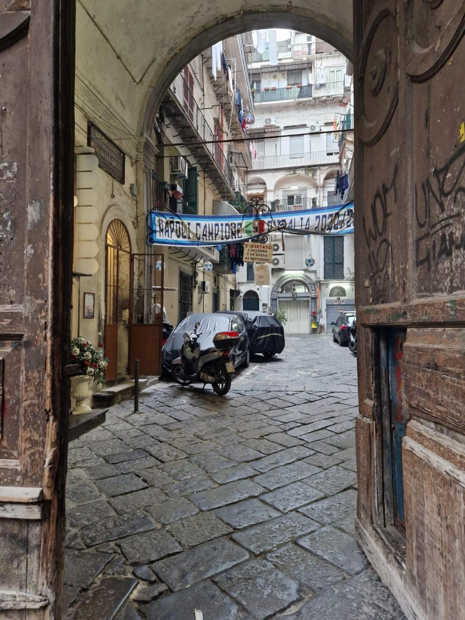 Vivaldo Spaccanapoli Napoli